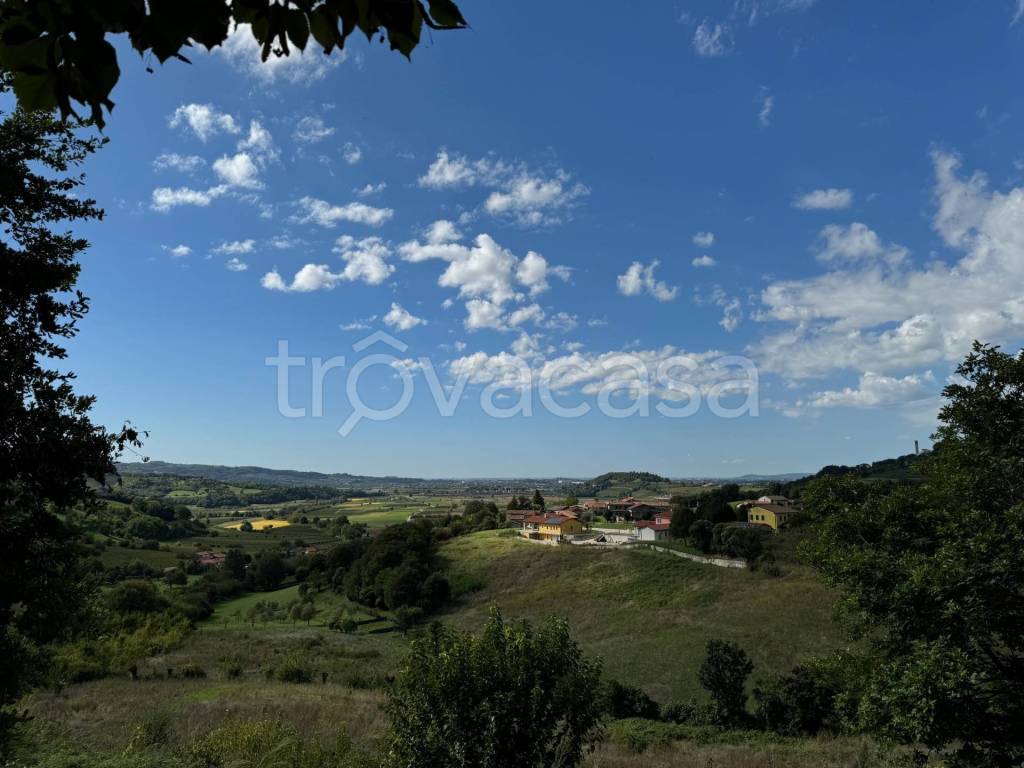 casa indipendente in vendita a Brendola in zona San Valentino