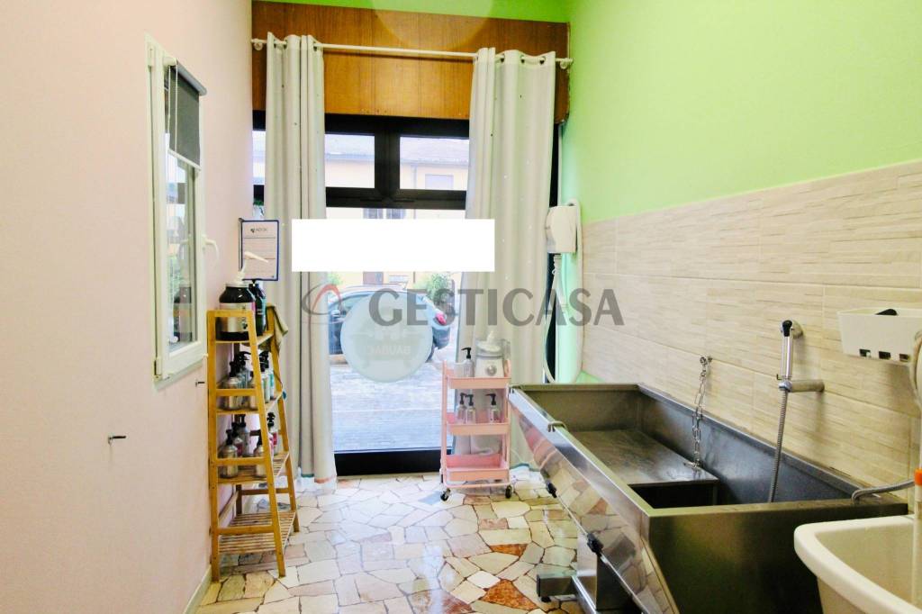 negozio in vendita a Brendola