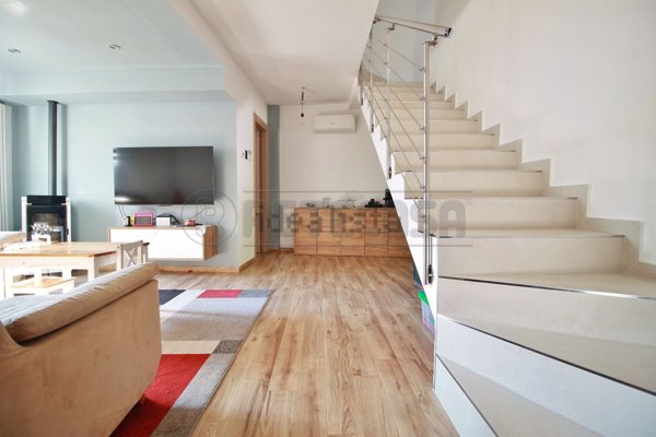 casa indipendente in vendita a Brendola in zona San Valentino