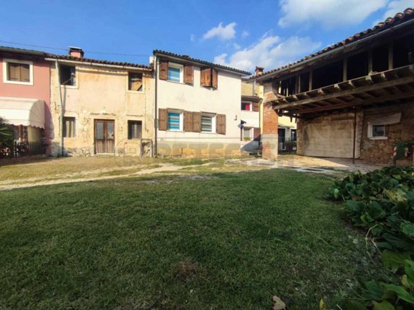 casa indipendente in vendita a Brendola in zona San Valentino