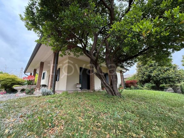 casa indipendente in vendita a Brendola