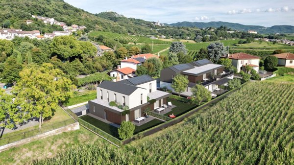 casa indipendente in vendita a Brendola