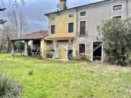 casa indipendente in vendita a Brendola in zona Vò