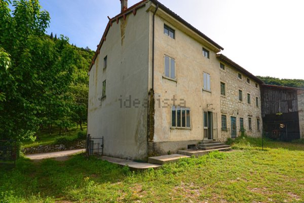 casa indipendente in vendita a Brendola in zona Vò