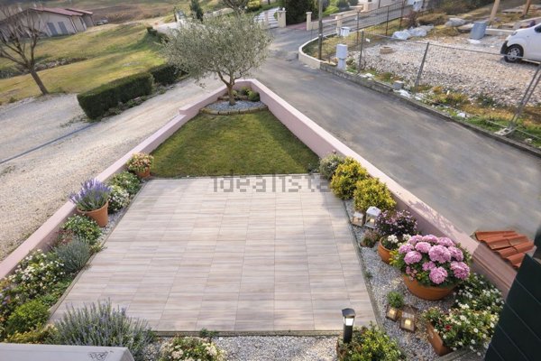 casa indipendente in vendita a Brendola in zona San Valentino