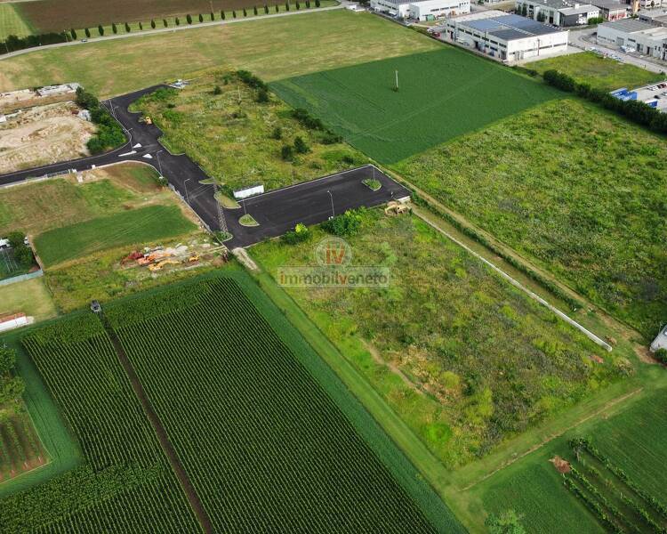 terreno edificabile in vendita a Brendola in zona Pedocchio