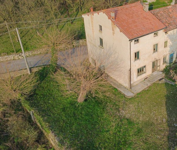 esavano in vendita a Brendola