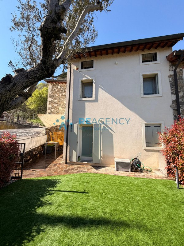 casa indipendente in vendita a Brendola in zona San Valentino