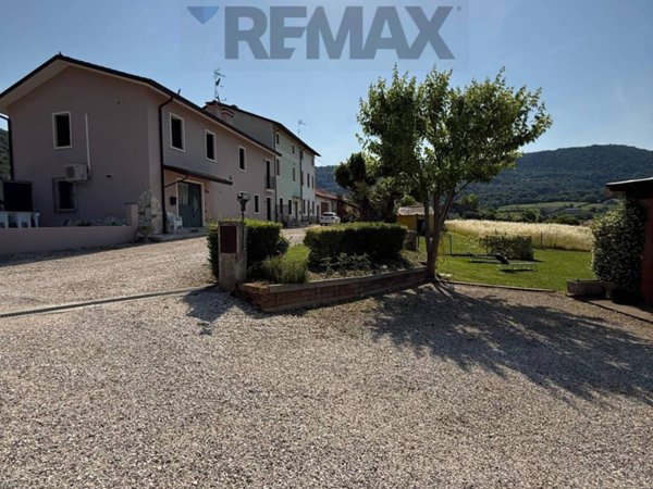 casa indipendente in vendita a Brendola in zona San Valentino