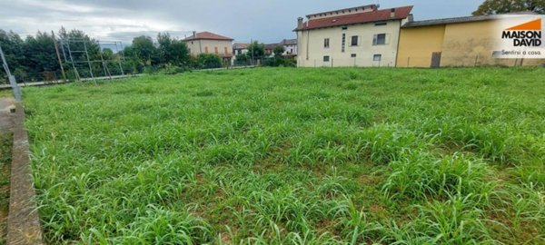 terreno edificabile in vendita a Bressanvido in zona Poianella