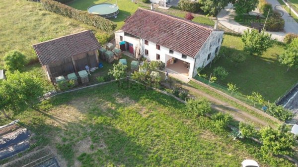 casa indipendente in vendita a Bressanvido
