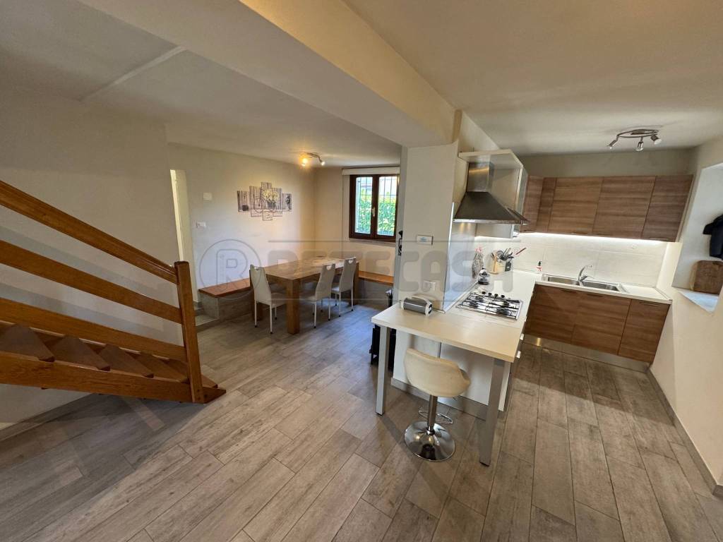 casa indipendente in vendita a Bressanvido in zona Poianella