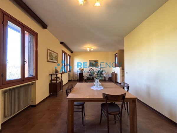 casa indipendente in vendita a Bressanvido in zona Poianella
