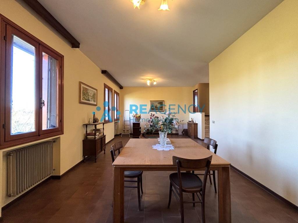 casa indipendente in vendita a Bressanvido in zona Poianella