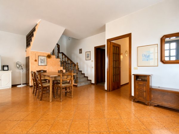 casa indipendente in vendita a Bressanvido in zona Poianella