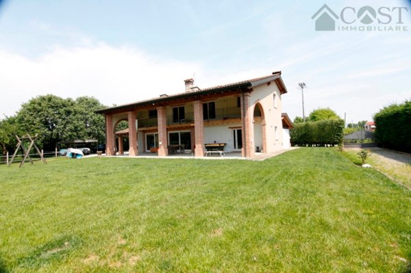 casale in vendita a Bressanvido