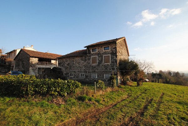 casa indipendente in vendita a Brogliano