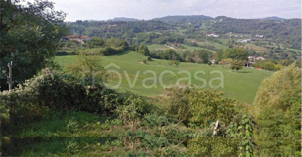 loft in vendita a Brogliano in zona Quargnenta