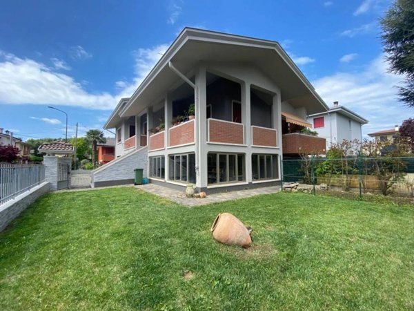 casa indipendente in vendita a Brogliano