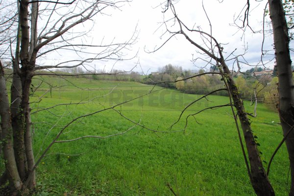 terreno edificabile in vendita a Brogliano in zona Quargnenta