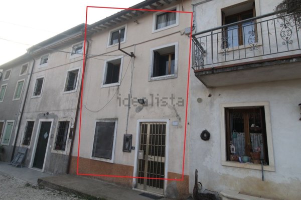 casa indipendente in vendita a Brogliano