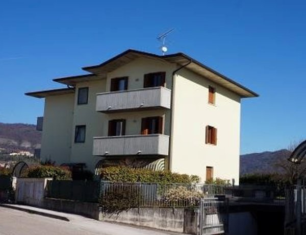 appartamento in vendita a Brogliano
