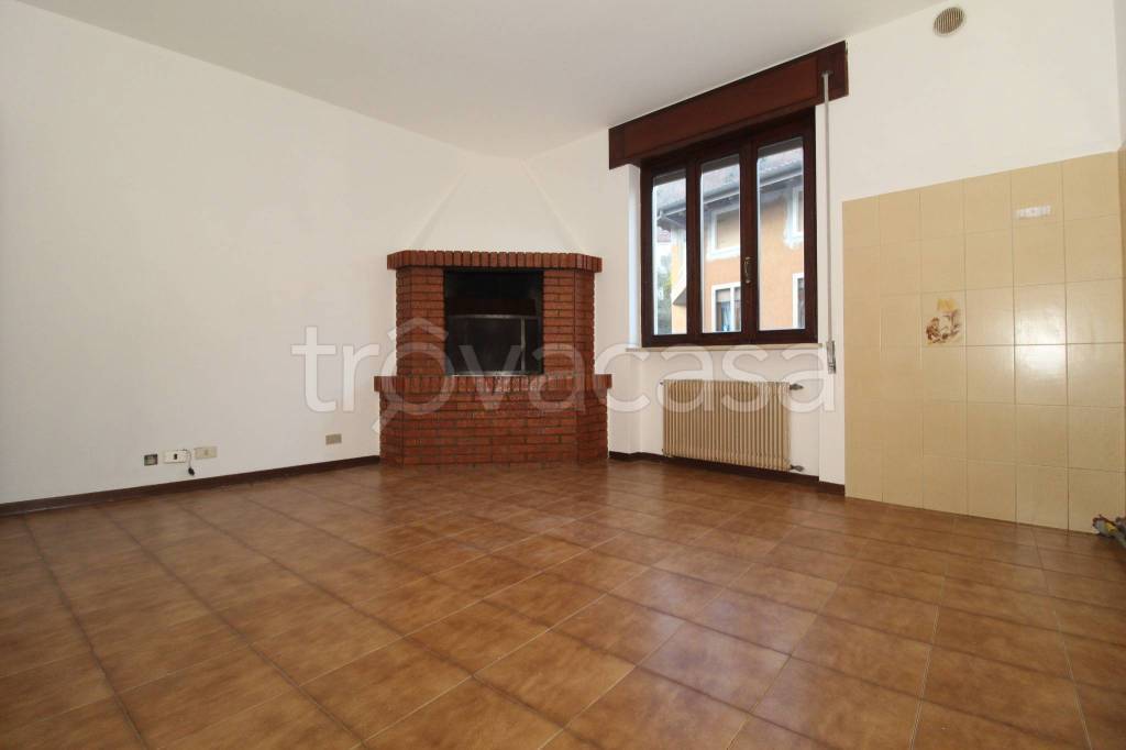 casa indipendente in vendita a Brogliano