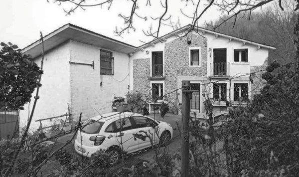 casa indipendente in vendita a Brogliano in zona Quargnenta