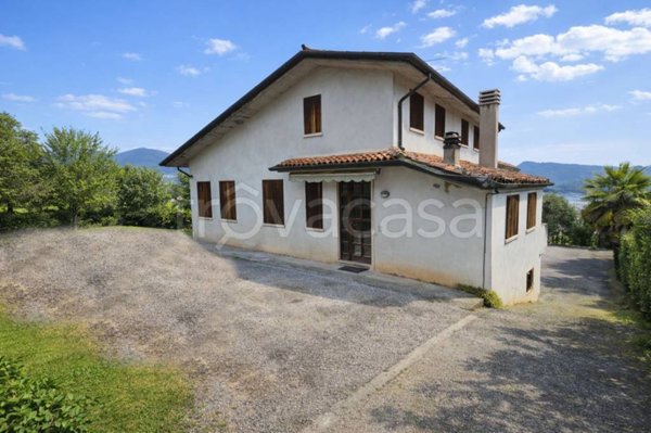 casa indipendente in vendita a Brogliano