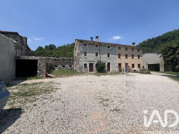 quadrivano in vendita a Brogliano in zona Quargnenta