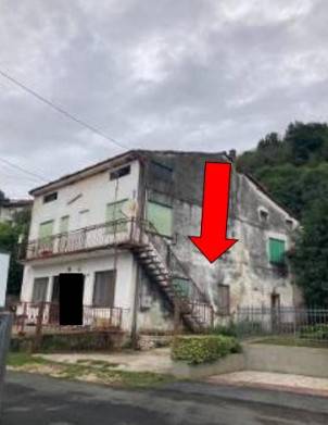 appartamento in vendita a Brogliano in zona Quargnenta