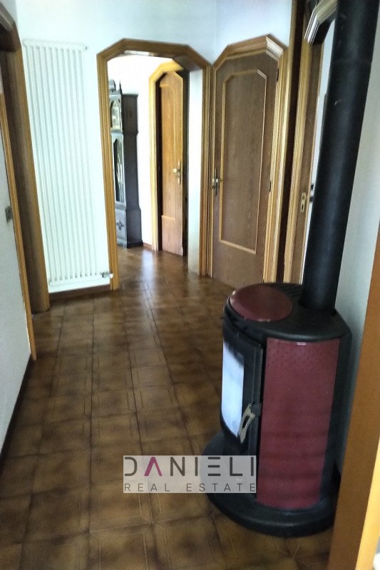 casa indipendente in vendita a Brogliano in zona Quargnenta