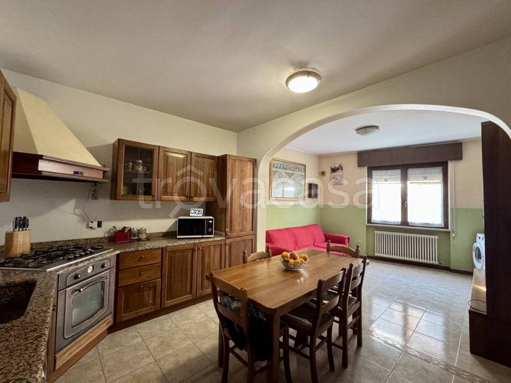 casa indipendente in vendita a Brogliano