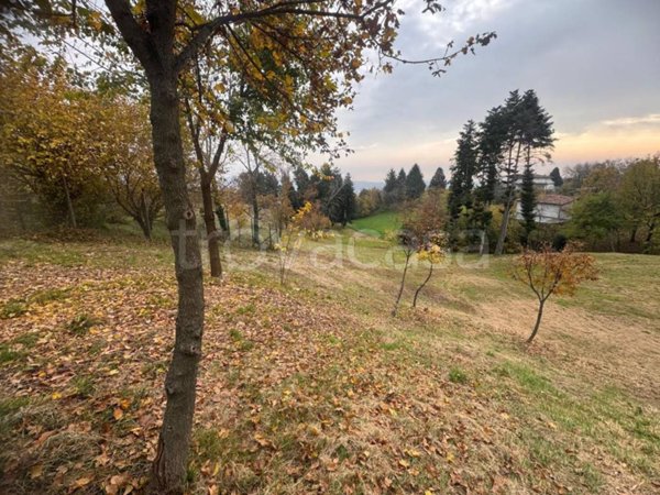 terreno in vendita a Brogliano in zona Quargnenta