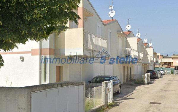 casa indipendente in vendita a Caldogno