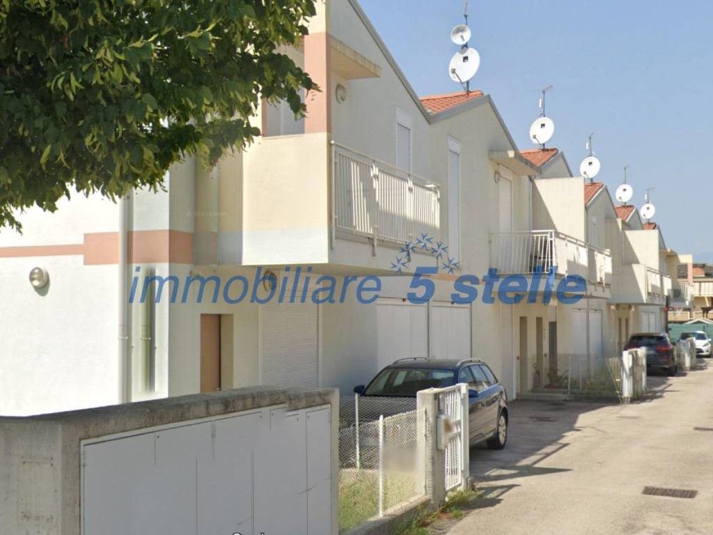 casa indipendente in vendita a Caldogno