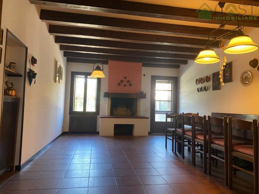 casa indipendente in vendita a Caldogno