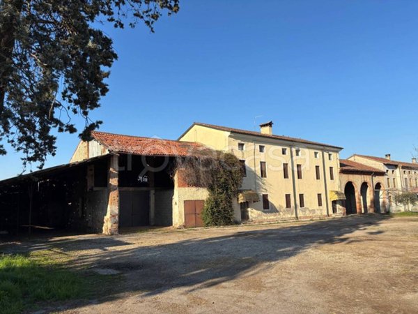 casa indipendente in vendita a Caldogno