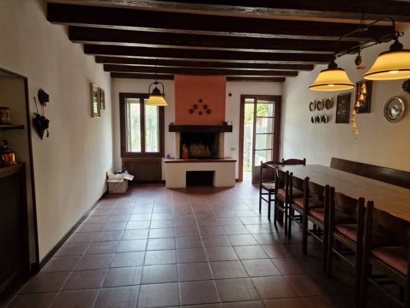 casa indipendente in vendita a Caldogno