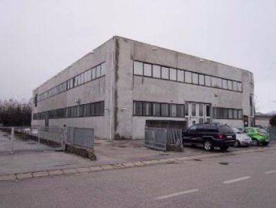 locale commerciale in vendita a Caldogno in zona Cresole