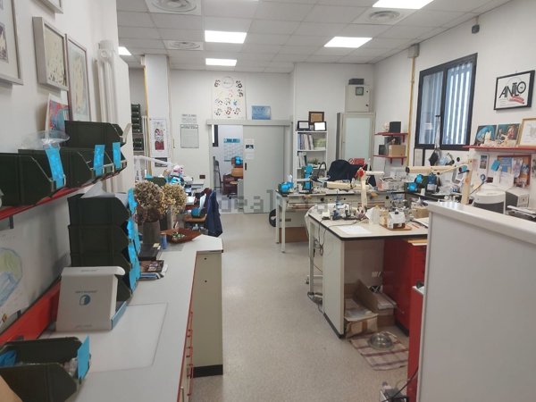 locale di sgombero in vendita a Caldogno