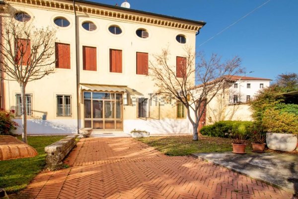 casa indipendente in vendita a Caldogno