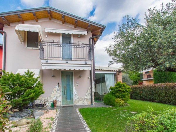 casa indipendente in vendita a Caldogno