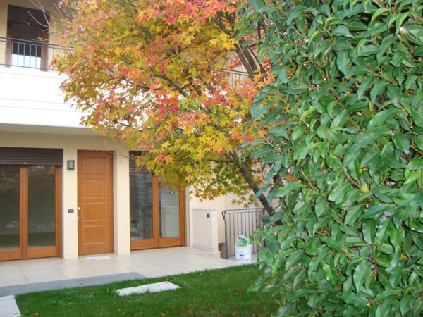 casa indipendente in vendita a Caldogno in zona Cresole