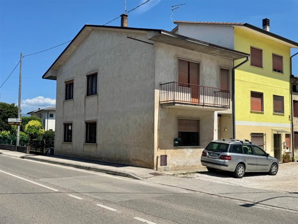 casa indipendente in vendita a Caldogno