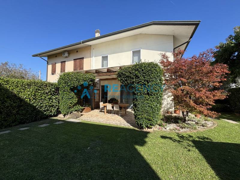 casa indipendente in vendita a Caldogno