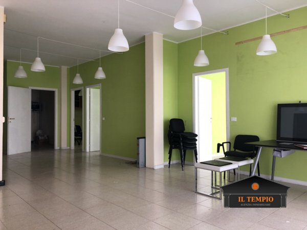 negozio in vendita a Caldogno in zona Cresole