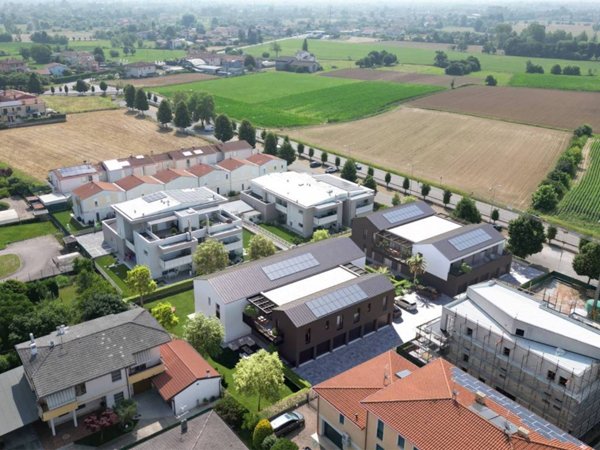 appartamento in vendita a Caldogno in zona Cresole