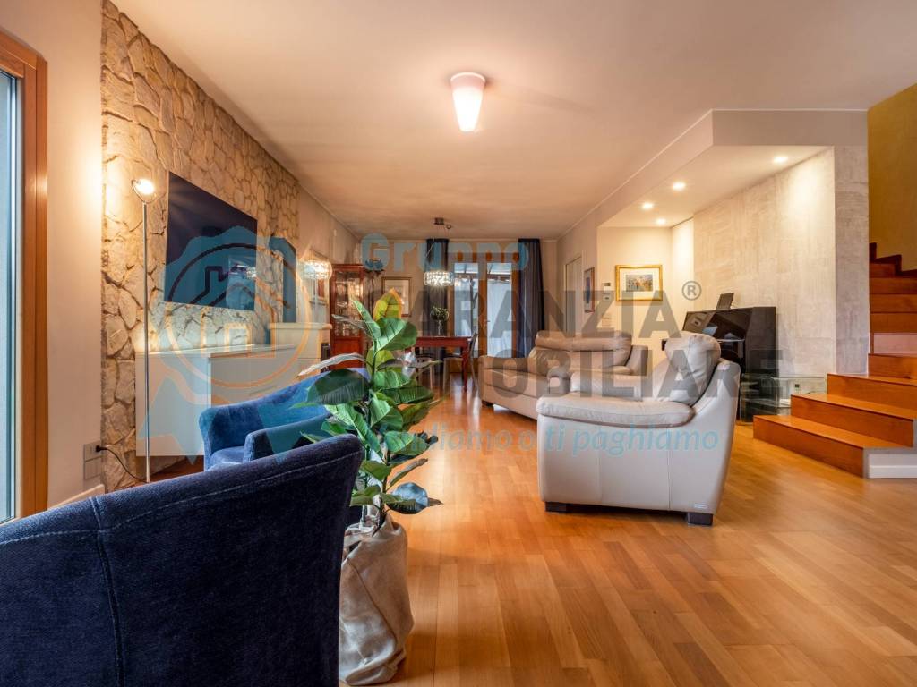 casa indipendente in vendita a Caldogno in zona Rettorgole