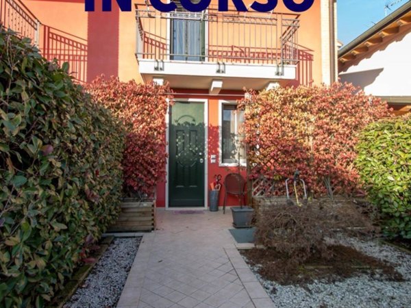 casa indipendente in vendita a Caldogno in zona Cresole